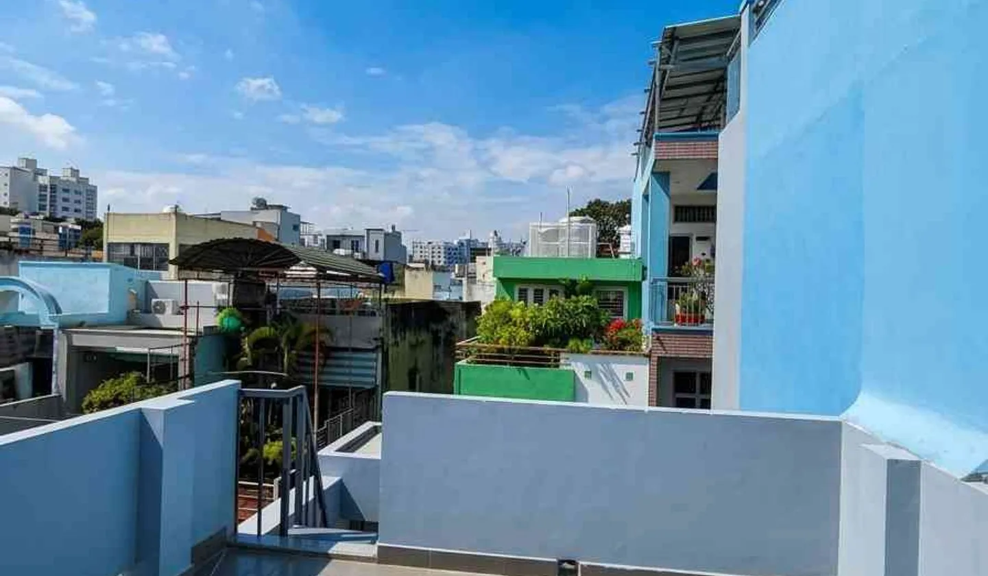 Nhà đẹp 4 tầng hẻm xe hơi tại Quận 10, sẵn sàng dọn vào... Bán nhà riêng tại Diên Hồng, Hồ Chí Minh 01
