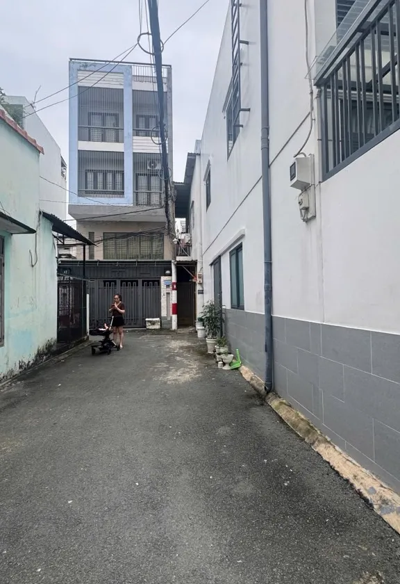 Đất hẻm xe hơi Tân Bình, sổ vuông vức, giá hấp dẫn... Bán owner_side tại Tân Sơn, Hồ Chí Minh 01