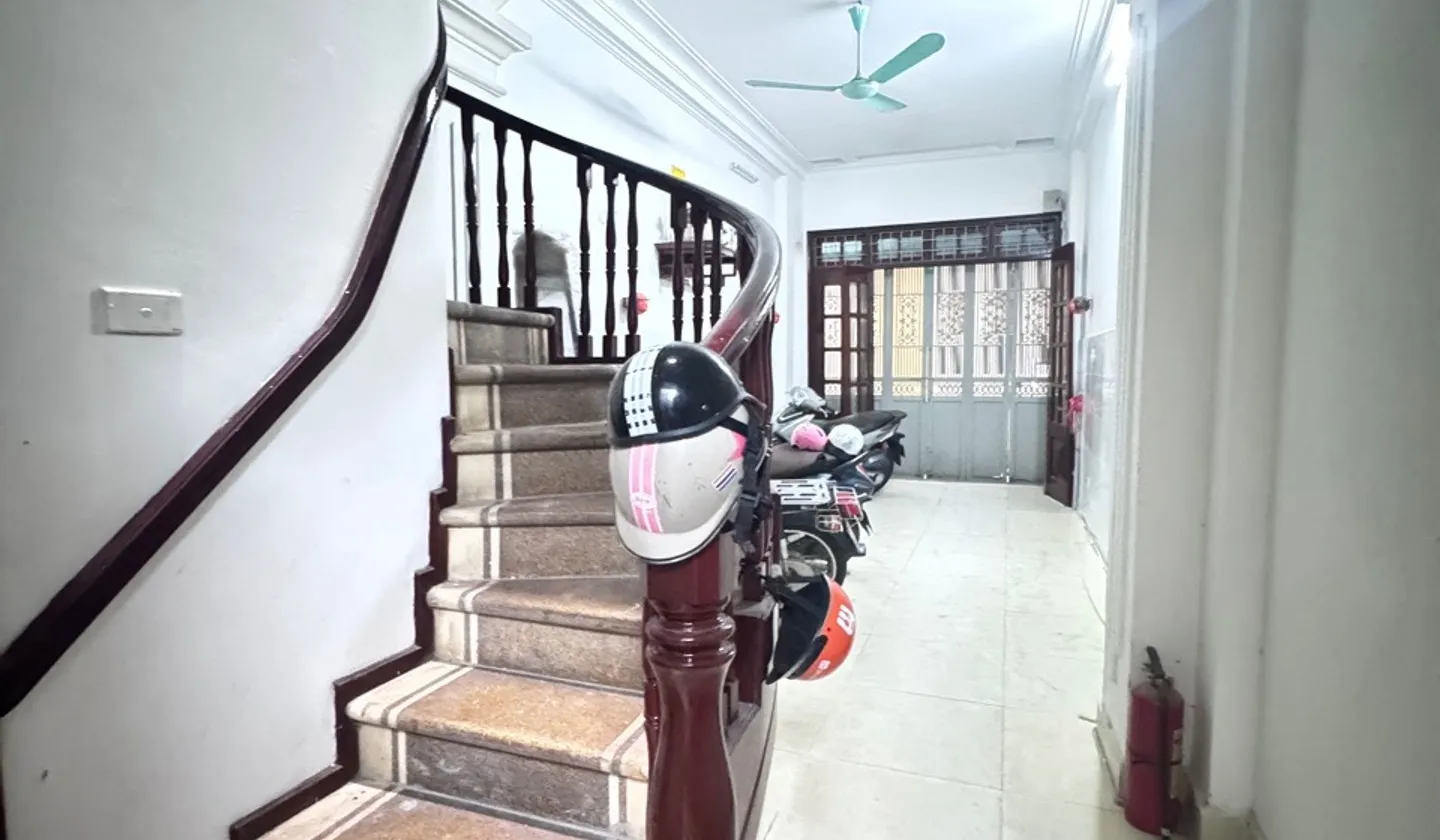 Cơ hội vàng sở hữu nhà 6 tầng 10 phòng khép kín tại Khâm Thiên, sinh lời ngay... Bán nhà riêng tại Văn Miếu - Quốc Tử Giám, Hà Nội 01