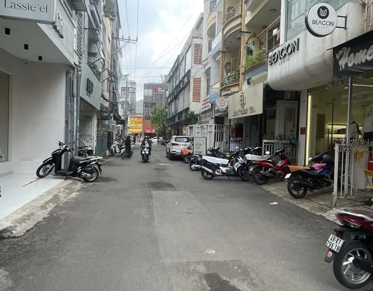 Bán nhà 4 tầng diện tích 60m2 tại phường 12, Quận 10... Bán nhà riêng tại Hòa Hưng, Hồ Chí Minh 01