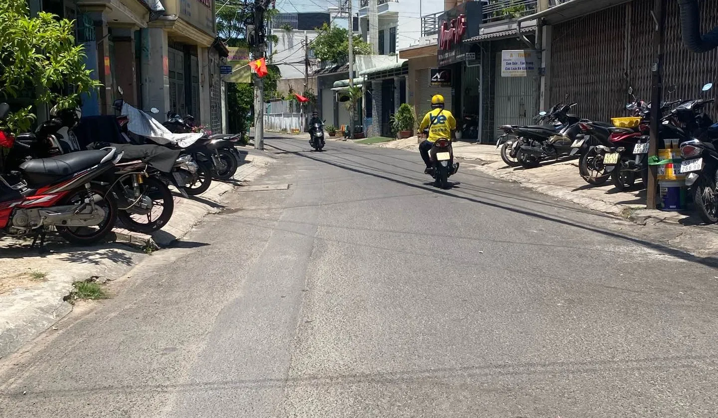 Bán nhà mặt phố Nhánh Phan Huy Ích, Đường 10m, 327m2.... Bán nhà mặt phố tại An Hội Tây, Hồ Chí Minh 01