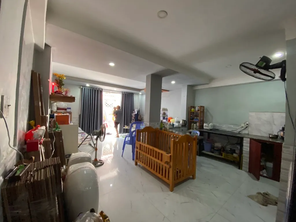 Bán nhà 2 tầng diện tích 52m² tại Quận 10 giá 6,2 tỷ... Bán nhà riêng tại Hòa Hưng, Hồ Chí Minh 01