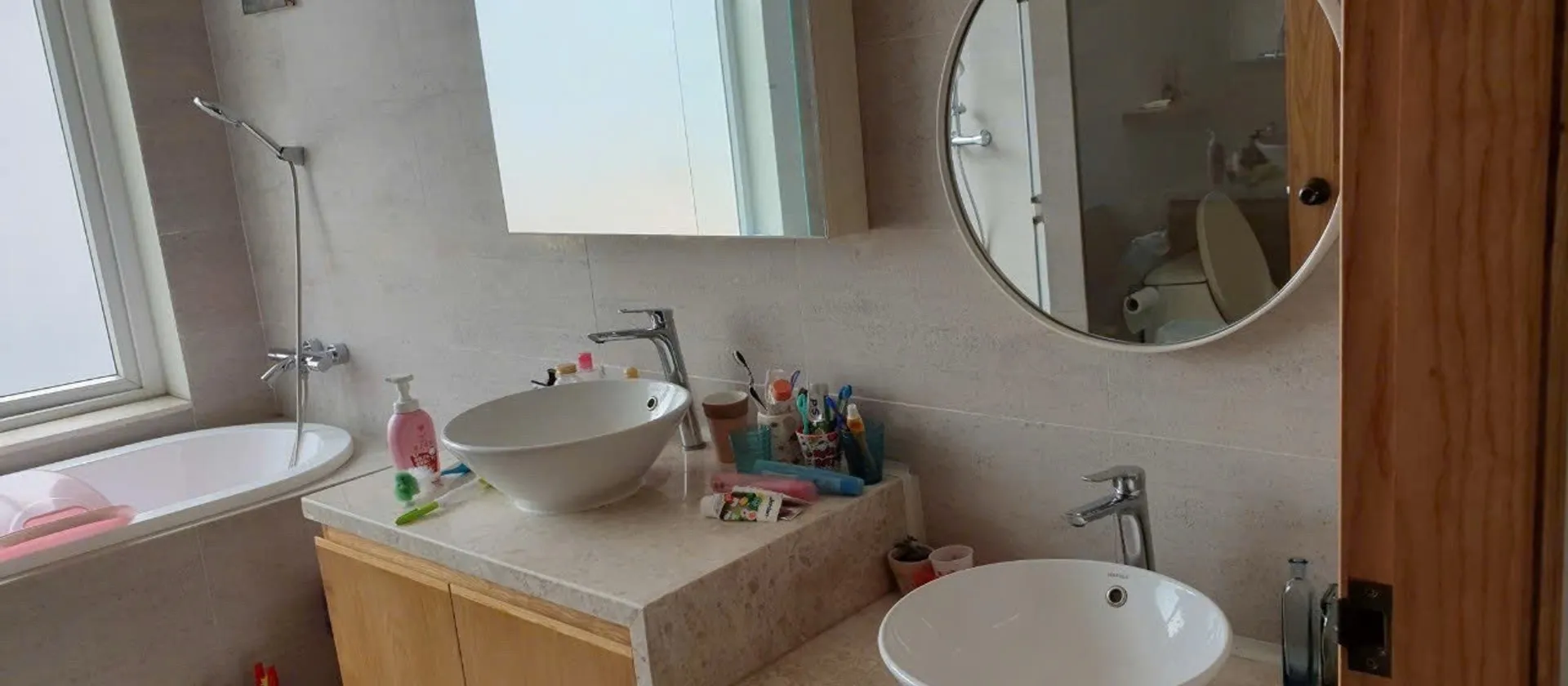 Nhà đẹp Quận 1, 4 tầng, gần 100m2, giá tốt... Bán nhà riêng tại Tân Định, Hồ Chí Minh 01