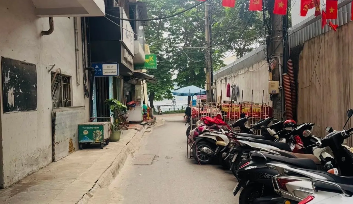 Căn hộ 2 phòng ngủ, cạnh hồ Giảng Võ, khu vực sầm uất, giá hợp lý... Bán căn hộ chung cư tại Giảng Võ, Hà Nội 01