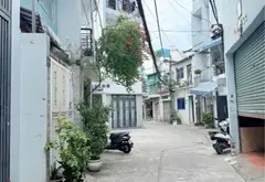 37M2 - SÁT HẺM XE HƠI - HAI MẶT HẺM - BÌNH THỚI - P.HÒA BÌNH - QUẬN 11 - GẦN ĐẦM SEN -... Bán nhà riêng tại Hòa Bình, Hồ Chí Minh 01
