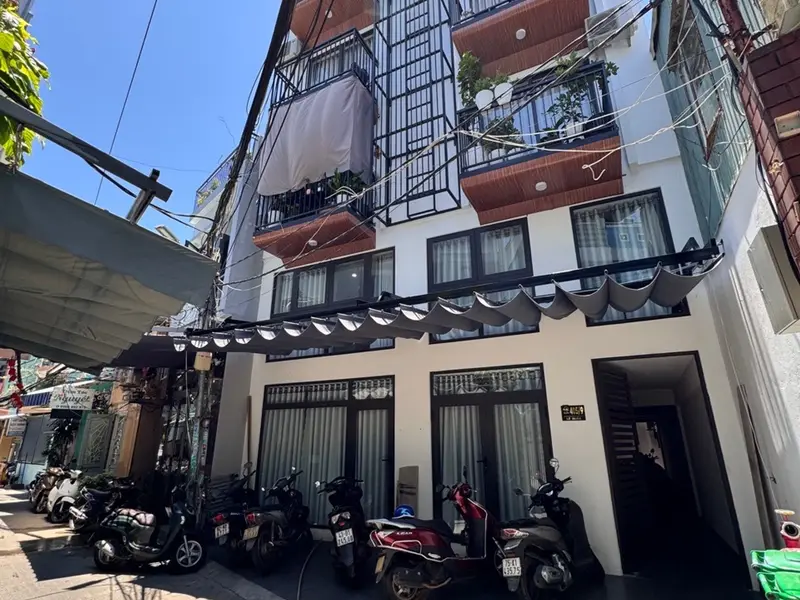 Nhà dịch vụ hạng sang với 19 phòng khép kín, sinh lời bền vững tại quận trung tâm... Bán nhà riêng tại Thanh Khê, Đà Nẵng 01