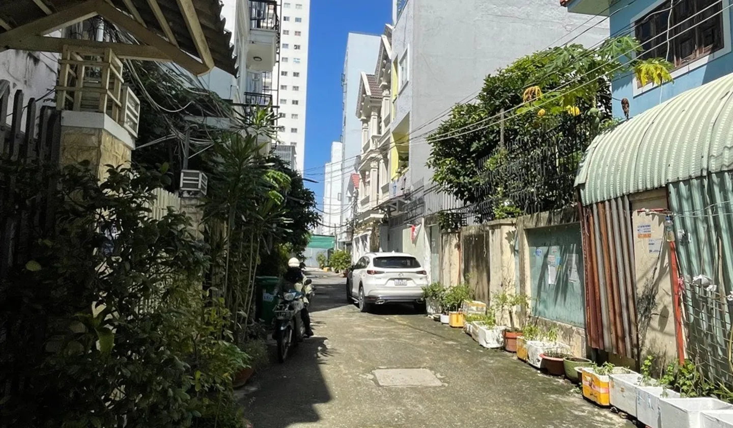Nhà 4 Tầng Phú Thuận - Sống Sang, Xe Hơi Vào Nhà... Bán nhà riêng tại Phú Thuận, Hồ Chí Minh 01