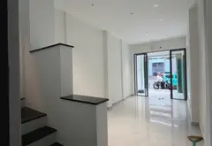 Mt đường Trần quang Diệu quận 3
3,3m x 12m ra đường Lê văn Sỹ, bờ kè, kinh doanh đông đúc... Bán nhà mặt phố tại Nhiêu Lộc, Hồ Chí Minh 05