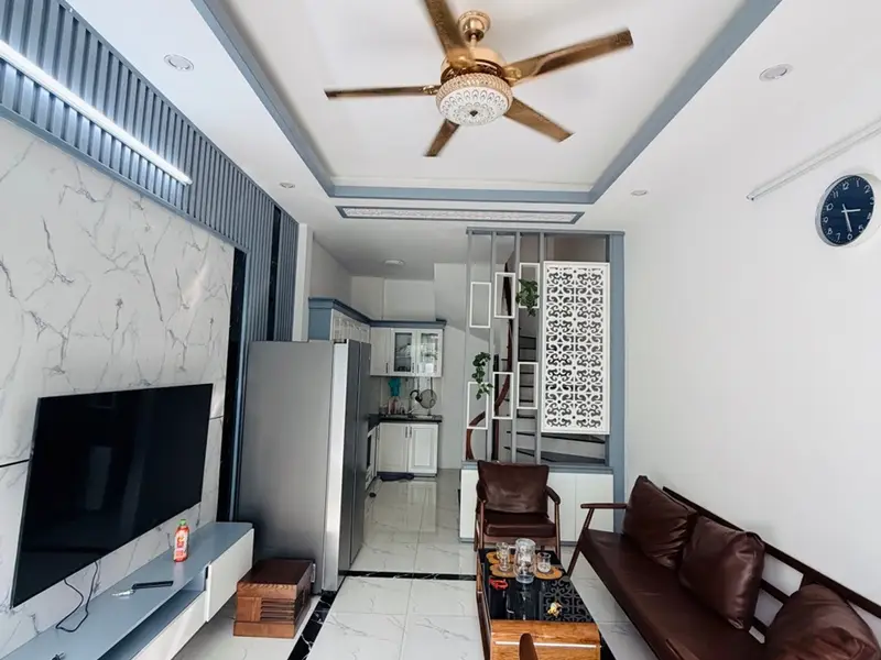 Bán nhà riêng 5 tầng diện tích 35m2 tại Việt Hưng, lô góc thoáng sáng... Bán nhà riêng tại Việt Hưng, Hà Nội 01