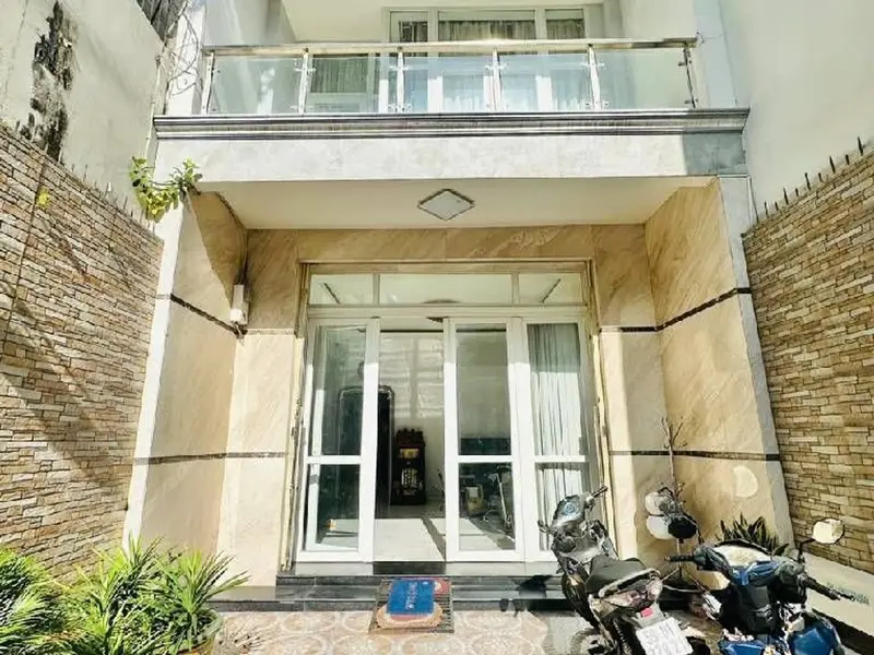 Biệt thự sang trọng quận 10 với không gian sống đẳng cấp và tiện ích hoàn hảo... Bán nhà riêng tại Hòa Hưng, Hồ Chí Minh 01
