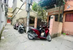 Bán nhà ĐỊNH CÔNG- LÔ GÓC DÂN XÂY CHỈ VÀI BƯỚC RA Ô TÔ TRÁNH VỊ TRÍ SIÊU HIẾM SỔ ĐỎ NGÕ RỘNG 8.7 tỷ... Bán nhà riêng tại Định Công, Hà Nội 03