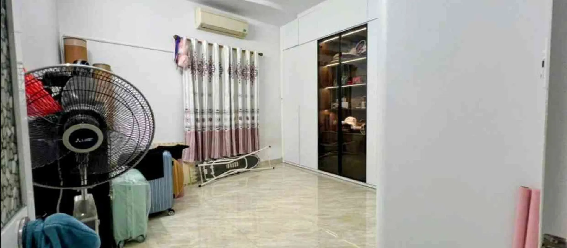 🔥 GIẢM GIÁ LẦN 2 – NHÀ 4 TẦNG TỪ 4,5 TỶ NAY CHỈ CÒN 4 TỶ! 🔥

🏡 Vị trí phân lô 739 Nguyễn Văn Lin... Bán nhà riêng tại An Biên, Hải Phòng 01
