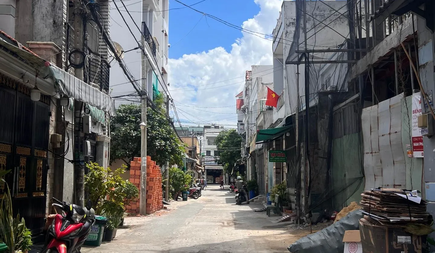 Nhà 3 Tầng Hẻm Xe Tải Bình Tân, Vị Trí Đẹp Cần Đón Đầu Cơ Hội Hiếm... Bán nhà riêng tại Bình Tân, Hồ Chí Minh 01