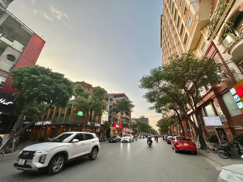 Nhà mặt phố Văn Cao vị trí vàng sầm uất tại Hải Phòng... Bán nhà mặt phố tại Gia Viên, Hải Phòng 01