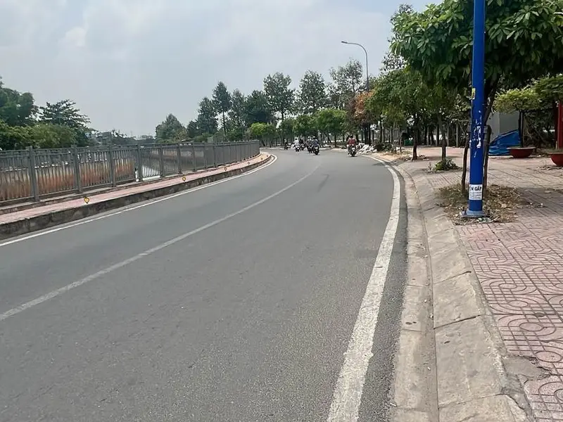 HẺM XE TẢI - 30M RA MẶT TIÊN KÊNH NƯỚC ĐEN - LÔ GÓC KHÔNG LỘ GIỚI - NGAY TẦN KỲ TÂN QUÝ.... Bán nhà riêng tại Bình Hưng Hòa, Hồ Chí Minh 01