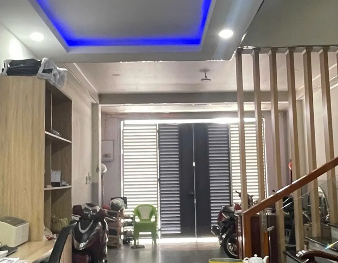 Bán nhà mặt phố 4 tầng tại phường Thủ Đức, mặt tiền 4.5m, giá 10.5 tỷ... Bán nhà mặt phố tại Thủ Đức, Hồ Chí Minh 01