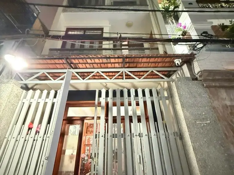 Nhà riêng 4 tầng xây BTCT, 4 phòng ngủ, ngay khu vực chợ Tân Bình, 66m2... Bán nhà riêng tại Tân Hòa, Hồ Chí Minh 01