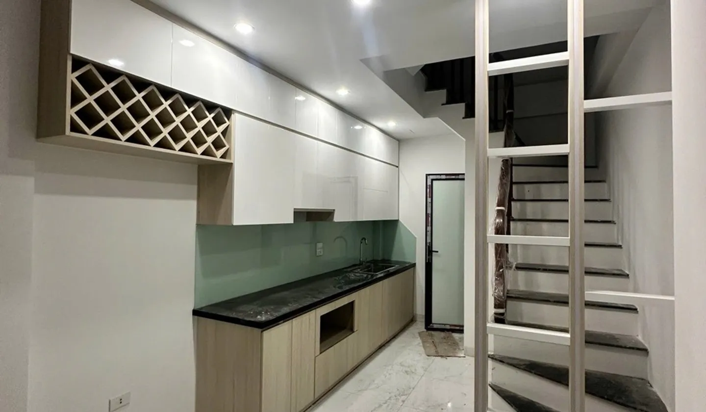 Nhà 6 tầng diện tích 31.4m² trung tâm Quận Hoàng Mai, ô tô đỗ cửa tiện lợi... Bán nhà riêng tại Hoàng Mai, Hà Nội 01