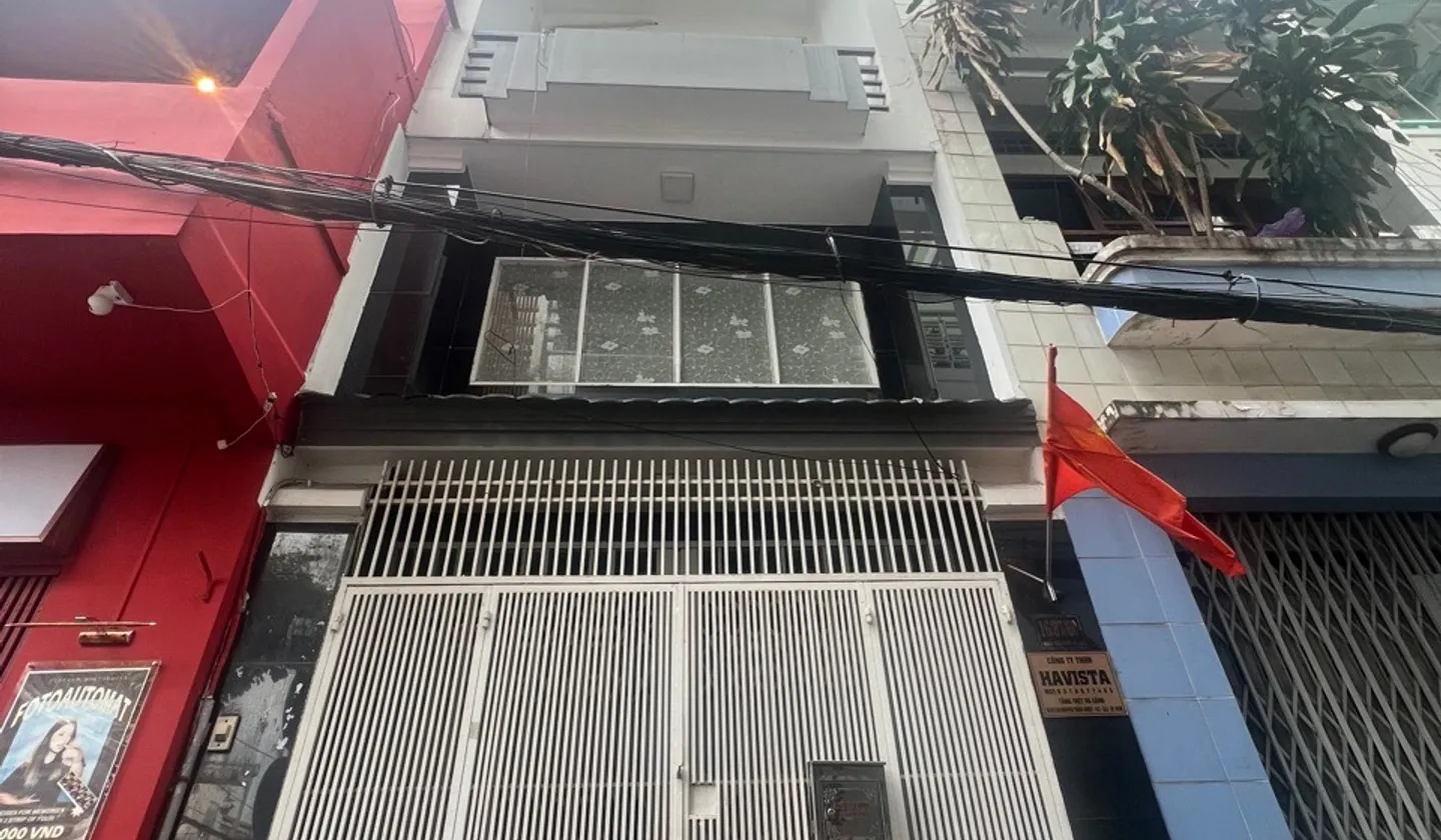 Nhà 6 tầng giữa trung tâm Quận 3 với thiết kế sang trọng và không gian tối ưu... Bán nhà riêng tại Bàn Cờ, Hồ Chí Minh 01