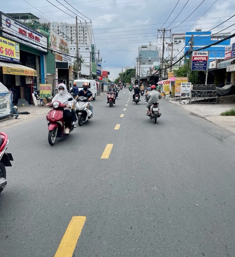 Bán nhà mặt phố kinh doanh rộng rãi tại phường Phú Thạnh, Quận Tân Phú... Bán nhà mặt phố tại Phú Thạnh, Hồ Chí Minh 01