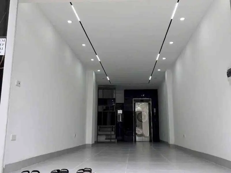 Bán nhà 6 tầng có thang máy tại phường Long Biên, Hà Nội... Bán nhà riêng tại Long Biên, Hà Nội 01