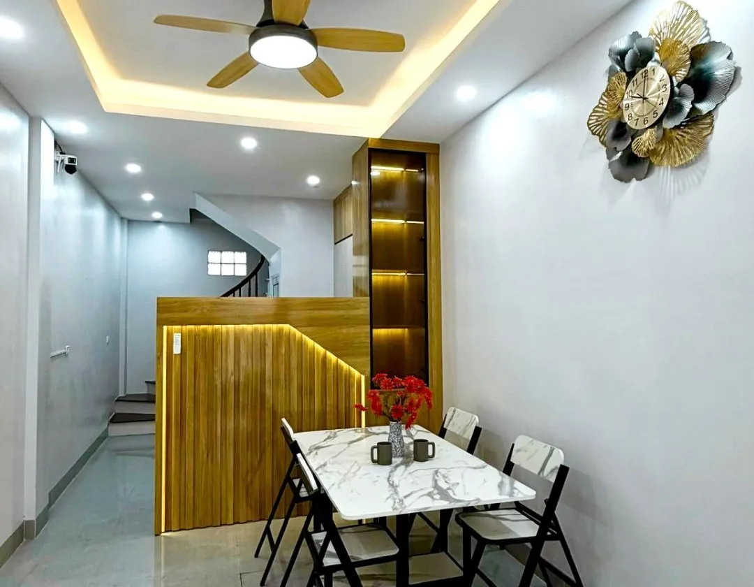 Nhà 5 tầng mới xây sát ĐH Thương Mại, view hồ thoáng mát... Bán nhà riêng tại Cầu Giấy, Hà Nội 01