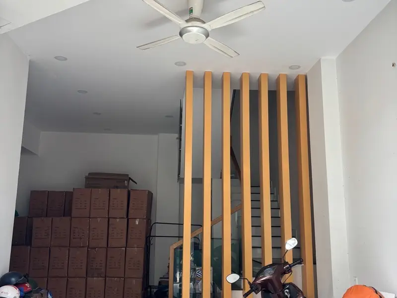 Nhà lô góc sáng thoáng tại Bình Hưng Hòa giá hợp lý... Bán nhà riêng tại Bình Hưng Hòa, Hồ Chí Minh 01