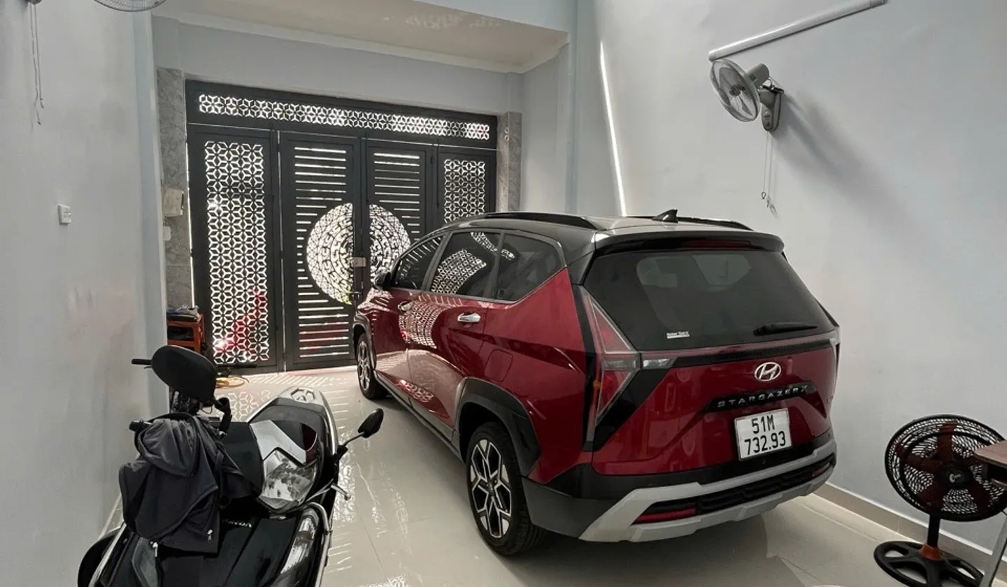 🏡 NHÀ ĐẸP XE HƠI 🚘NGỦ TRONG NHÀ 4❌16m ĐI BỘ RA SIÊU THỊ MEGA - QUA GÒ VẤP 2P - SHR CHÍNH CHỦ... Bán nhà riêng tại Tân Thới Hiệp, Hồ Chí Minh 01
