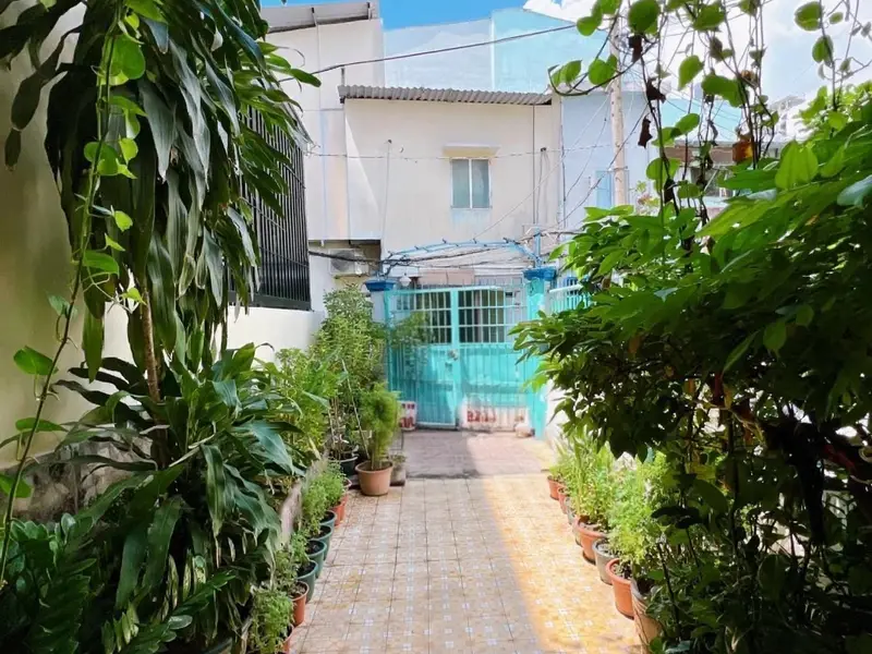 Nhà cũ Bến Vân Đồn, 2 tầng, 126m2, ngang 4, sổ đẹp nở hậu, chỉ nhỉnh 7 tỷ... Bán owner_side tại Khánh Hội, Hồ Chí Minh 01