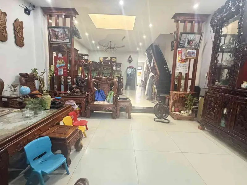Bán nhà mặt phố Phan Thúc Duyện, Sơn Trà, Đà Nẵng - Nhà 3 tầng, mặt tiền 6m, 139m giá 26.9 tỷ... Bán nhà mặt phố tại Ngũ Hành Sơn, Đà Nẵng 01