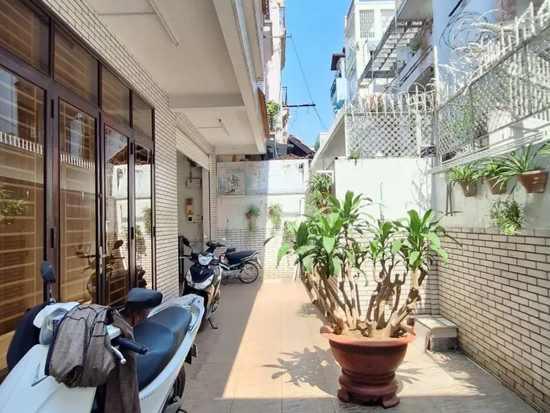 SIÊU PHẨM ĐẤT VÀNG – KHUÔN ĐẤT HIẾM 188m² – NGAY TRUNG TÂM HỒ VĂN HUÊ
​... Bán nhà riêng tại Đức Nhuận, Hồ Chí Minh 01