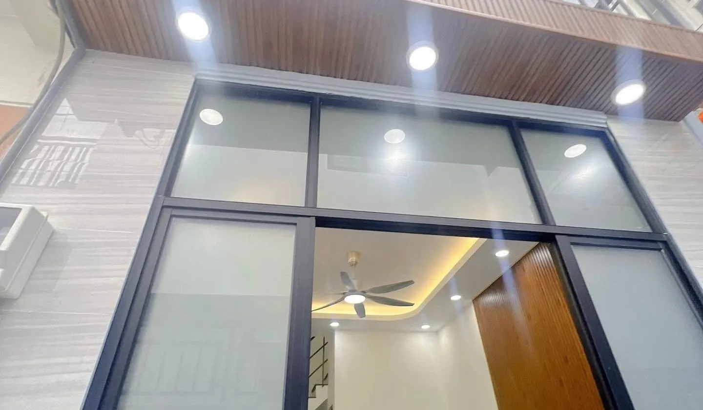 Nhà HIỆP BÌNH,QL13,💰2.33tỷ, 1 trệt 1 lững, 23.2m2 ( 3.5 x 6.7) sổ hồng riêng, không quy hoạch... Bán nhà riêng tại Hiệp Bình, Hồ Chí Minh 01