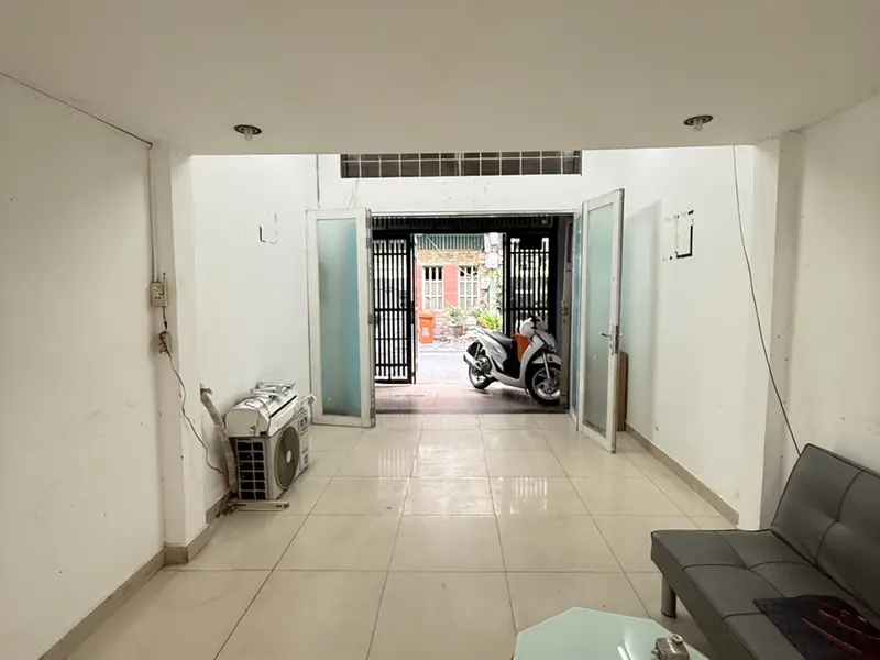 Nhà 2 tầng xinh xắn gần Ga T3 Văn Chung, tiện kinh doanh... Bán nhà riêng tại Tân Bình, Hồ Chí Minh 01