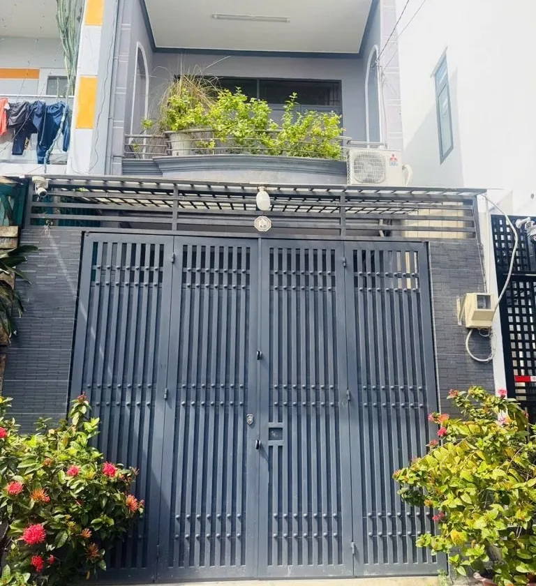 Nhà 2 Tầng Sát Tân Bình, Ô Tô Vào Nhà, Giá Sốc... Bán nhà riêng tại Tân Sơn, Hồ Chí Minh 01