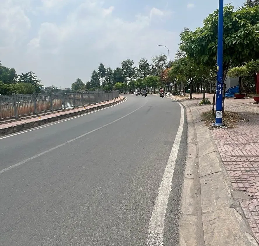 Bán Nhà Trung Tâm Bình Tân 7.x TỶ Đường Kênh Nước Đen, DT: 4x21m giáp Tân Kỳ Tân Quý, Hẻm Xe Tải... Bán nhà riêng tại Bình Hưng Hòa, Hồ Chí Minh 01