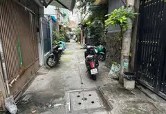 NHÀ NGUYỄN TRÃI Q1 HẺM XE HƠI,DT KHỦNG 50m2 BÁN ĐẤT TẶNG NHÀ ,GIÁ NHỈNH 10T... Bán nhà riêng tại Cầu Ông Lãnh, Hồ Chí Minh 02