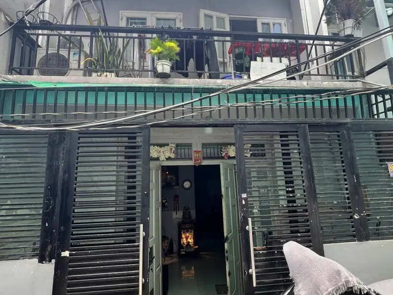 Bán nhà riêng 2 tầng tại Phú Thuận, Quận 7, diện tích 47.5m² sân rộng... Bán nhà riêng tại Phú Thuận, Hồ Chí Minh 01