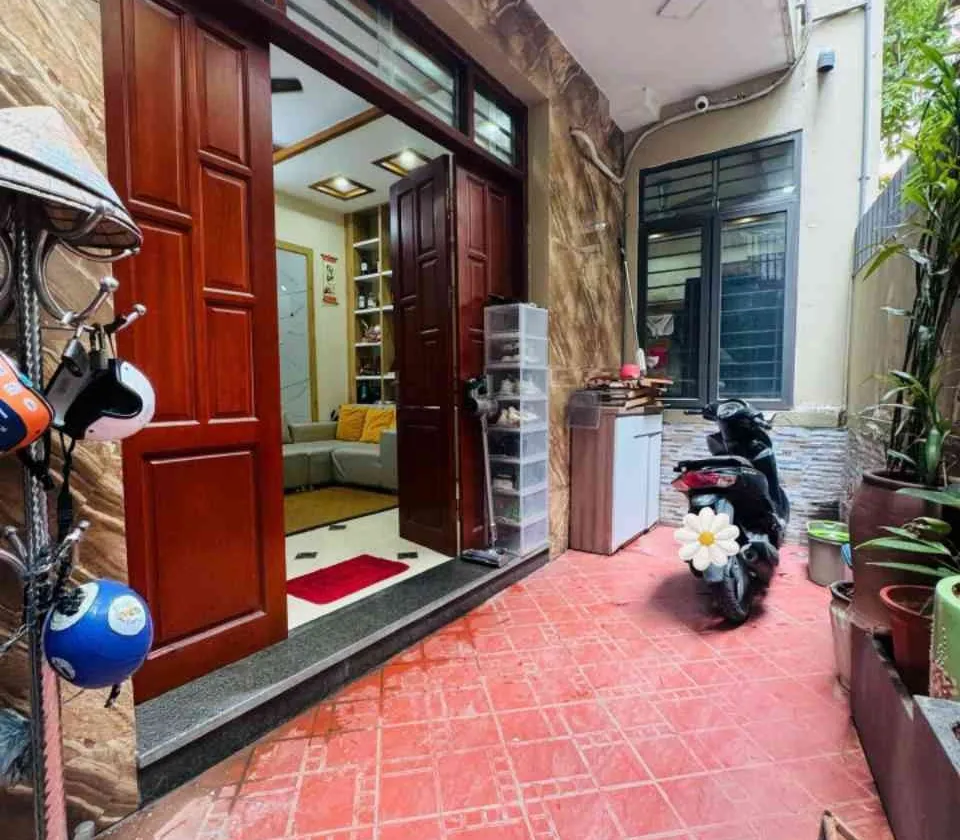 Bán gấp nhà Trương Định, 45m2, 5T, 9.5 tỷ tặng toàn bộ nội thất. Giá thương lượng.... Bán nhà riêng tại Tương Mai, Hà Nội 01