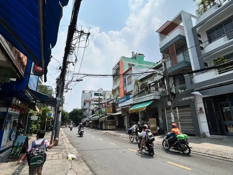 Nhà mặt tiền 2 tầng, kinh doanh sầm uất tại Huỳnh Thiện Lộc... Bán nhà mặt phố tại Tân Phú, Hồ Chí Minh 01