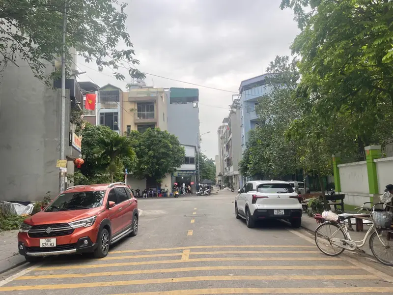 BÁN NHÀ ĐẶNG VŨ HỶ, VIỆT HƯNG 51M2- 5 TẦNG - VỈA HÈ Ô TÔ TRÁNH - VIEW TRƯỜNG HỌC... Bán nhà riêng tại Việt Hưng, Hà Nội 01