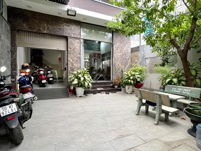 Biệt thự 4 tầng thang máy giá tốt ngay trung tâm Bình Tân - Cơ hội chỉ có một... Bán nhà riêng tại Bình Trị Đông, Hồ Chí Minh 01
