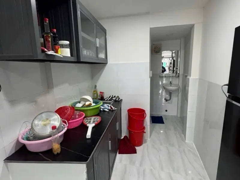 Nhà 2 tầng nở hậu, gần hẻm ô tô, sổ hồng riêng tại Quận 6... Bán nhà riêng tại Phú Lâm, Hồ Chí Minh 01