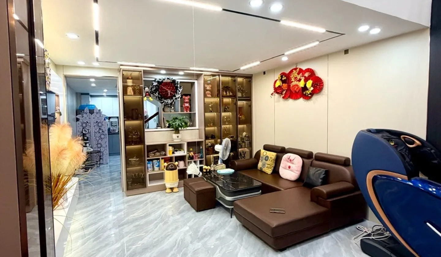 Nhà 3 tầng gần mặt phố Tô Hiệu, giá 3.35 tỷ, sổ đỏ chính chủ... Bán nhà riêng tại Lê Chân, Hải Phòng 01