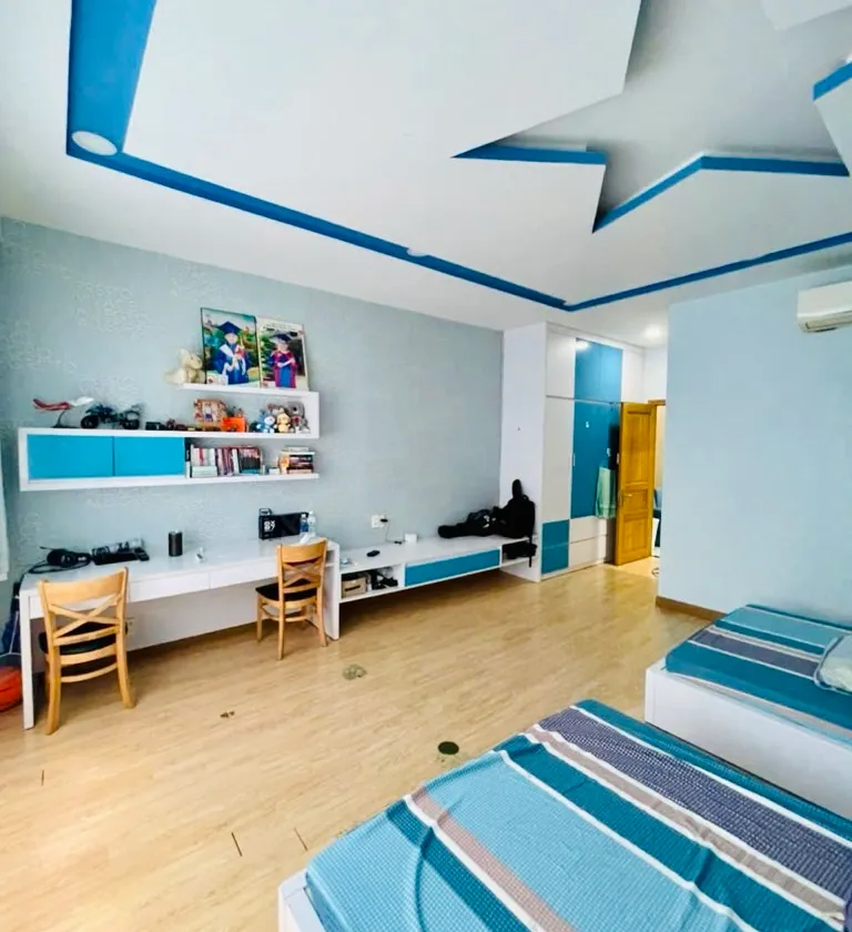 🚀 SIÊU PHẨM BIỆT THỰ NHỎ – Ô TÔ NGỦ TRONG NHÀ – 166M² – CHỈ HƠN 9 TỶ - 5M × 33M | 3 TẦNG BTCT.... Bán nhà mặt phố tại Bà Điểm, Hồ Chí Minh 01