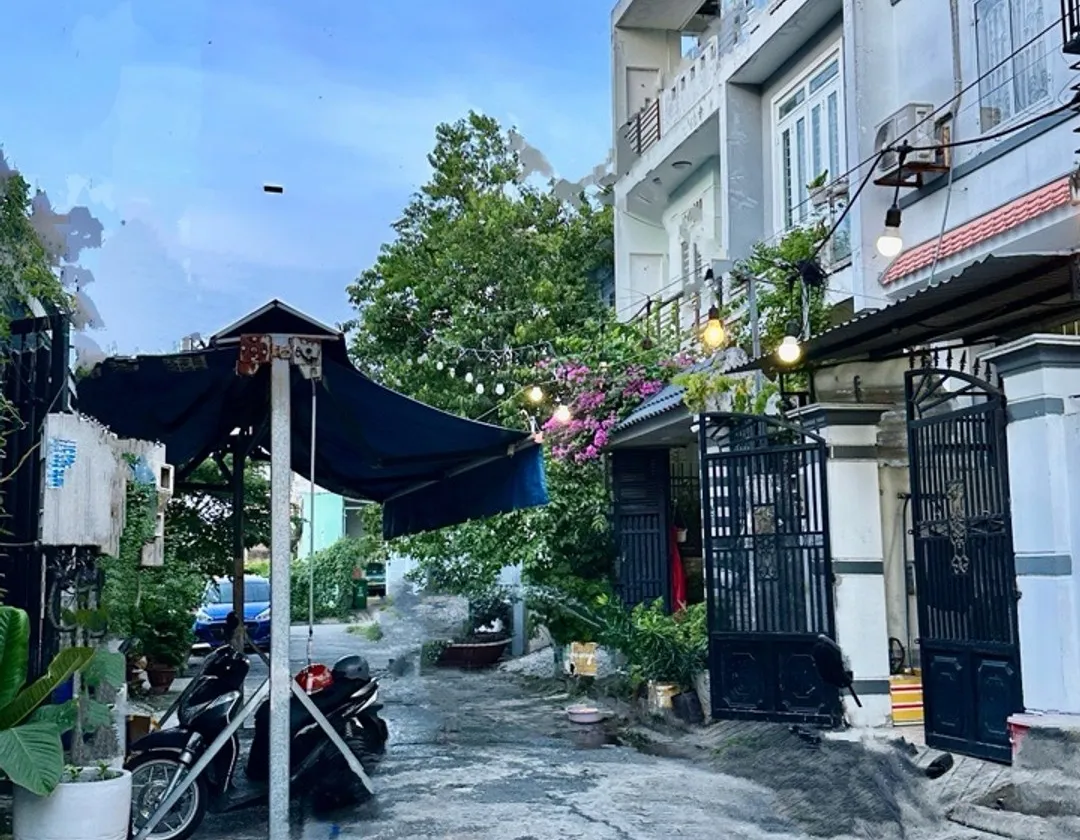BÁN NHÀ RIÊNG 2 TẦNG 80M² XÃ BÀ ĐIỂM – HƯỚNG ĐÔNG – GIÁ 3,8 TỶ... Bán nhà riêng tại Bà Điểm, Hồ Chí Minh 01