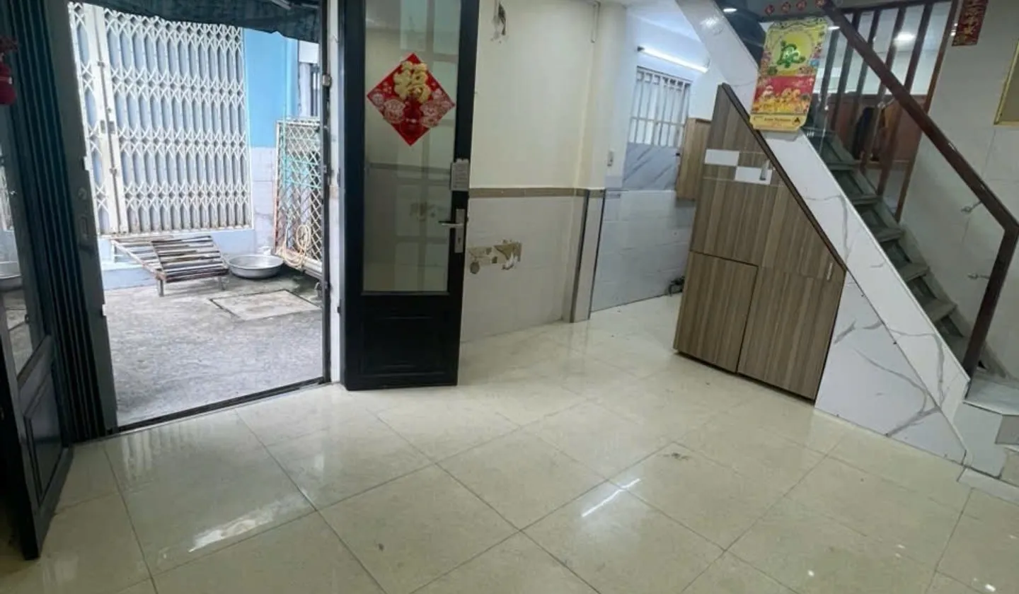 Bán nhà riêng 3 tầng 4 phòng ngủ tại Quận 8, pháp lý rõ ràng, giá 2,86 tỷ VNĐ... Bán nhà riêng tại Bình Đông, Hồ Chí Minh 01