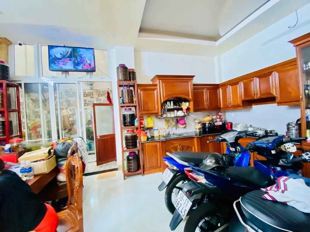 Mặt tiền 16m Lê Đình Thám Tân Phú, ngang 6.1m cực hiếm, sát Aeon Mall, nhỉnh 12 tỷ TL... Bán nhà mặt phố tại Tân Sơn Nhì, Hồ Chí Minh 01