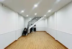 Bán nhà riêng 2 tầng 39m2 ở Tân Phú, giá 5,2 tỷ, hẻm rộng ô tô vào... Bán nhà riêng tại Bình Hưng Hòa, Hồ Chí Minh 03