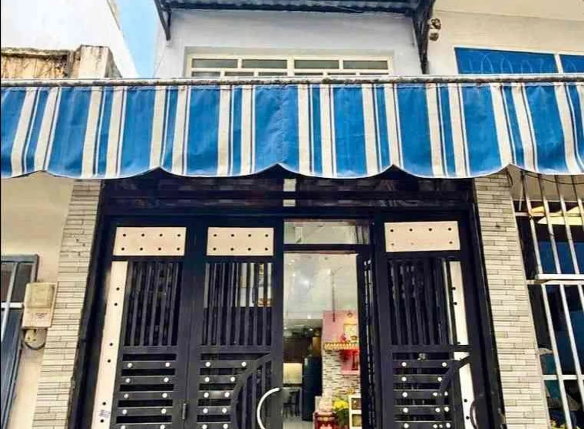 NHÀ ĐẸP Ở NGAY – GIÁP Q.10 – LẠC LONG QUÂN – 3 TẦNG BTCT – 3PN – HOÀN CÔNG -CHỈ 4.9 TỶ TL... Bán nhà riêng tại Tân Hòa, Hồ Chí Minh 01