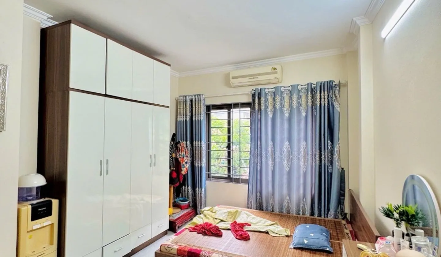 Bán nhà mặt phố 5 tầng phường Vĩnh Tuy Hà Nội kinh doanh thuận lợi 2 mặt thoáng... Bán nhà mặt phố tại Vĩnh Tuy, Hà Nội 01